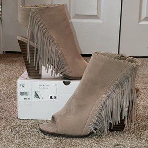 Women's peep-toe booties